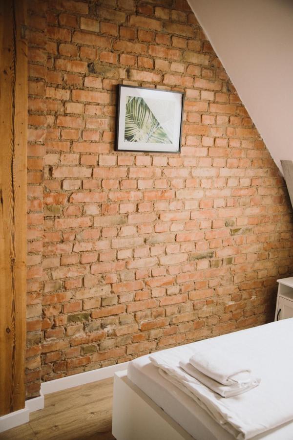 Apartamenty Leszno レシュノ エクステリア 写真