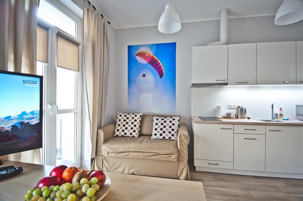 Apartamenty Leszno レシュノ エクステリア 写真