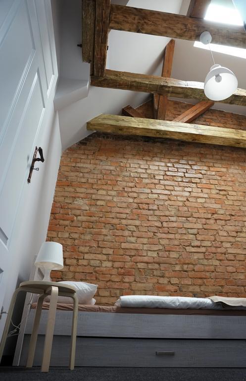 Apartamenty Leszno レシュノ エクステリア 写真