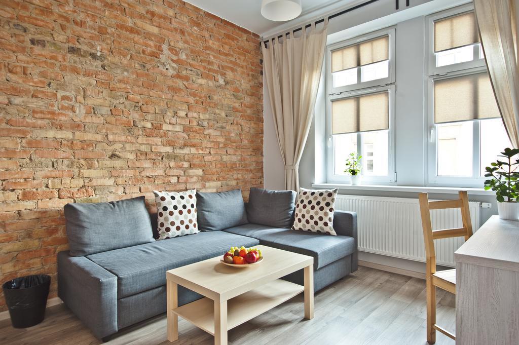 Apartamenty Leszno レシュノ エクステリア 写真