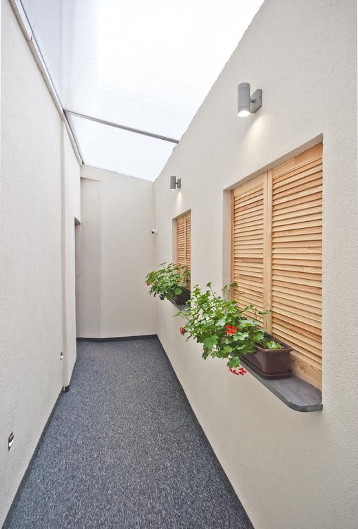 Apartamenty Leszno レシュノ エクステリア 写真