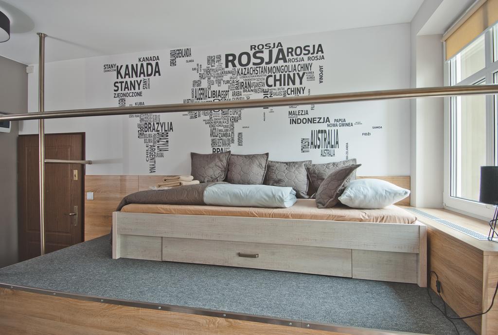 Apartamenty Leszno レシュノ エクステリア 写真