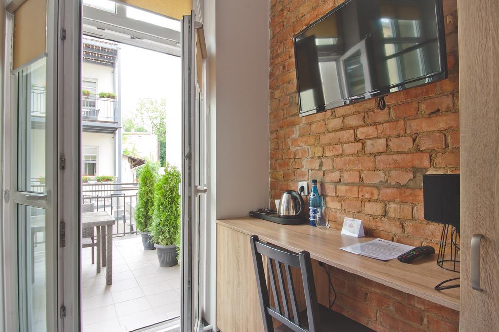 Apartamenty Leszno レシュノ エクステリア 写真